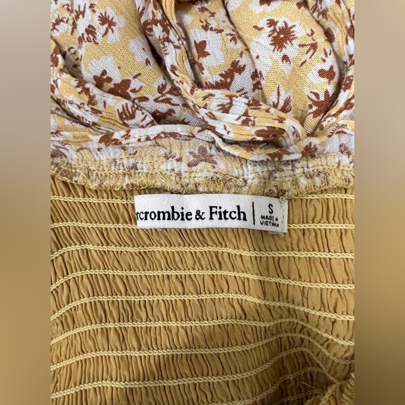 Abercrombie & Fitch Yellow Floral Romper with Tie- Back and Pockets - Size Small - Picture 5 of 5